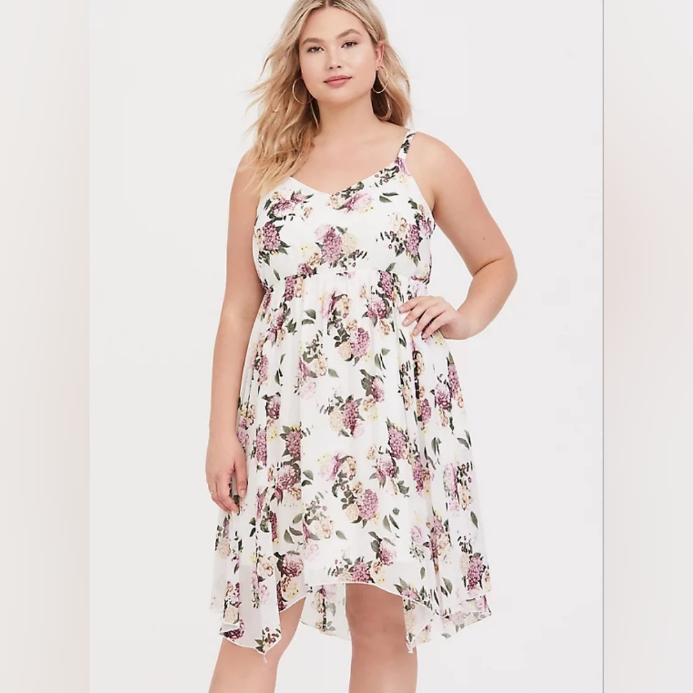 Torrid floral handkerchief hem dress (plus size; size 00)